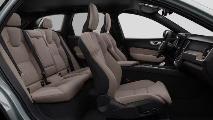 Volvo XC60 B5 AWD DARK PLUS AUT