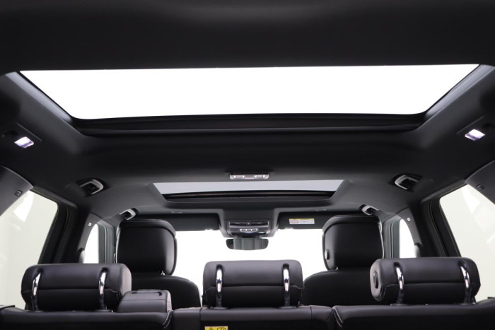 Land Rover Discovery D250 R-DYNAMIC SE REZERVACE 3.0 d Dynamic SE