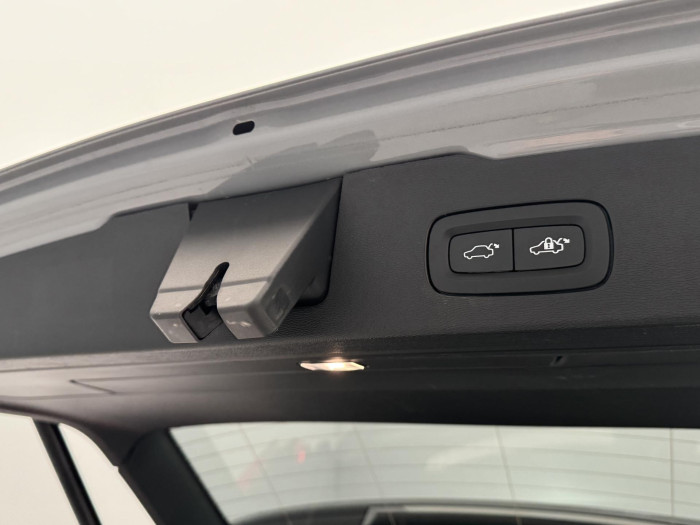 Volvo V60 CC B5 AWD PLUS AUT 1.maj