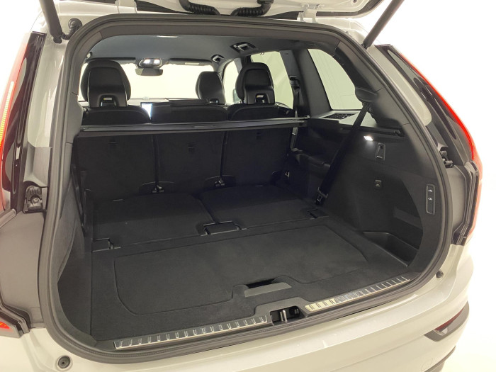 Volvo XC90 B5 AWD BLACK EDITION PLUS 7