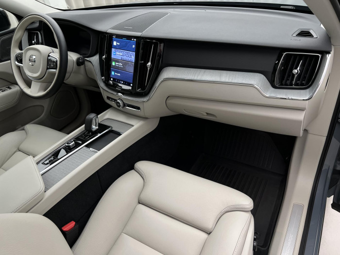 Volvo XC60 T6 AWD RECHARGE PLUS DARK AUT