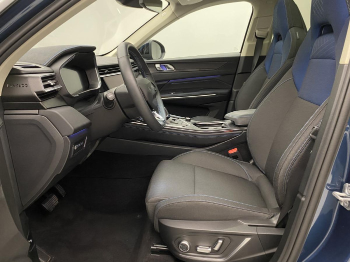 Lynk & Co 01 PHEV DCT AUT 1.maj.