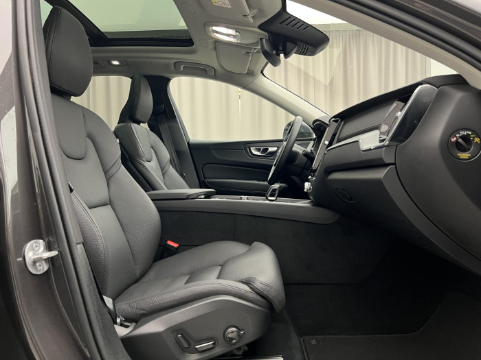 Volvo XC60 T6 AWD RECHARGE ULTRA BRIGHT