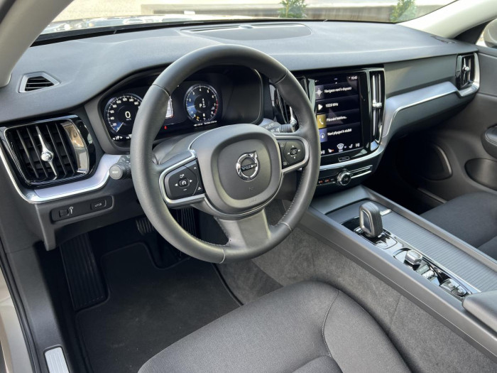 Volvo V60 B4 MOMENTUM Aut 1.maj. 2.0 Momentum