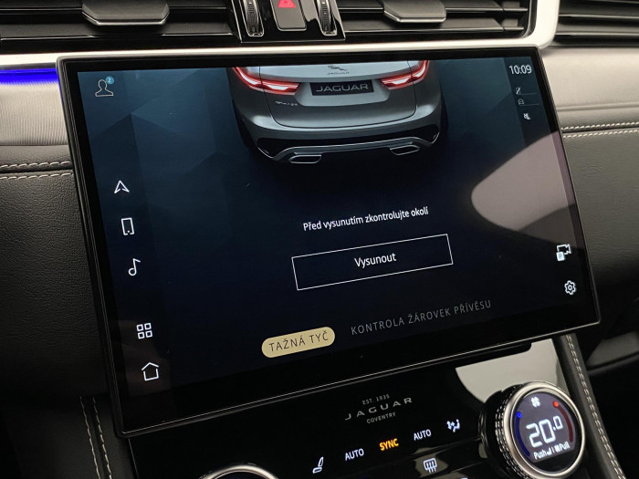 Jaguar F-Pace D200 AWD R-DYNAMIC  REZERVACE 2.0 d Dynamic