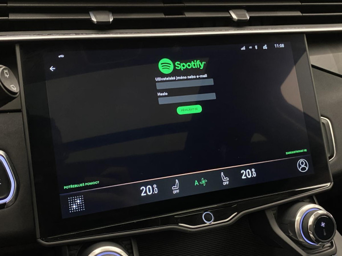 Lynk & Co 01 PHEV DCT AUT 1.maj. REZERVACE