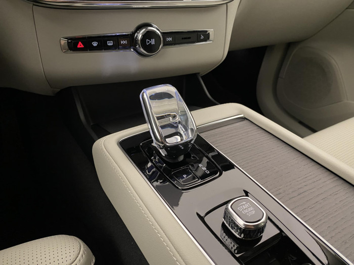 Volvo XC90 T8 AWD RECHARGE BRIGHT PLUS 7m