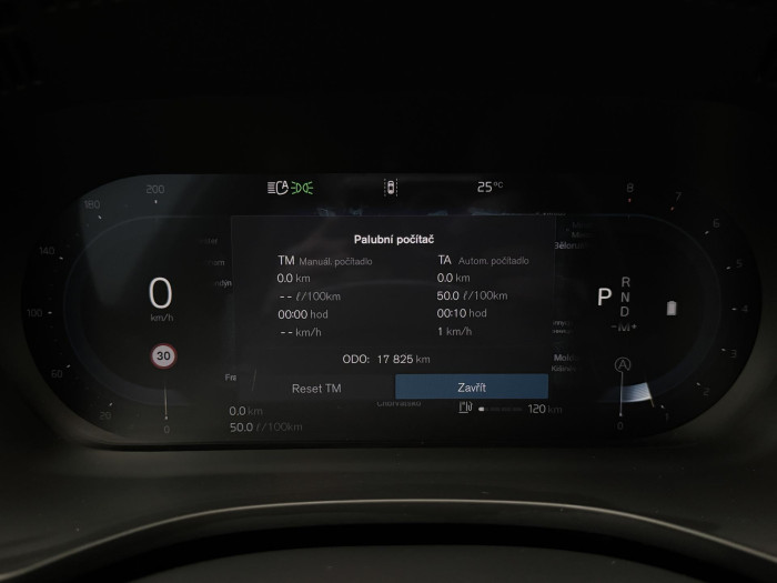 Volvo XC60 B5 AWD PLUS DARK AUT REZERVACE