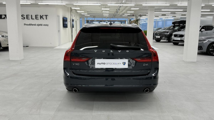 Volvo V90 D4 AWD MOMENTUM AUT REZERVACE 2.0 d Momentum