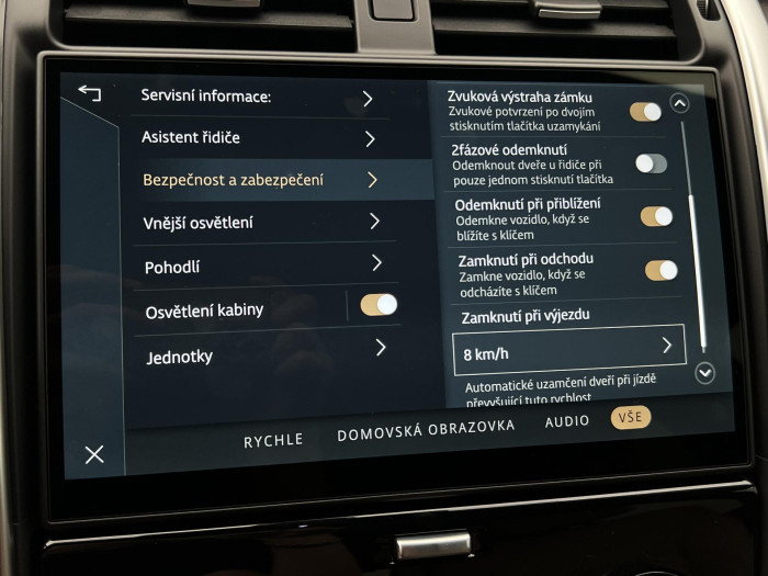 Land Rover Discovery D350 DYNAMIC HSE AWD Aut 3.0 d Dynamic