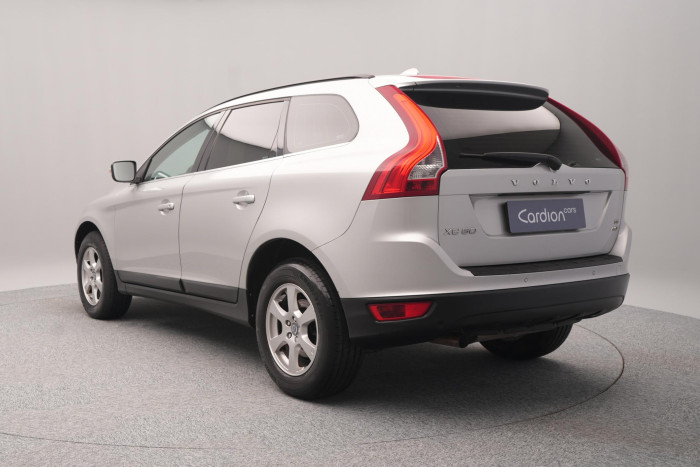Volvo XC60 D5 AWD MOMENTUM AUT CZ 2.4 d Momentum