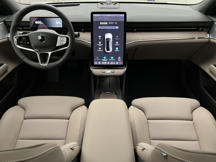 Volvo ES90 PURE ELECTRIC ULTRA