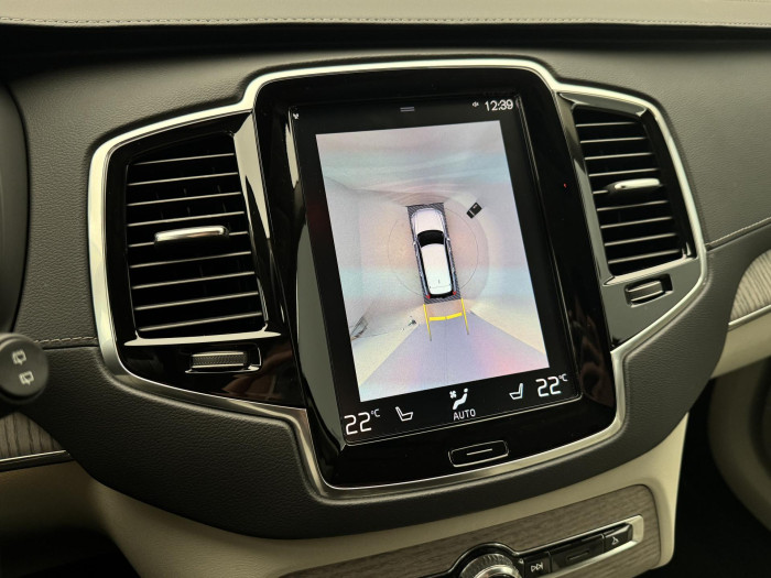 Volvo XC90 B5 AWD INSCRIPTION REZERVACE