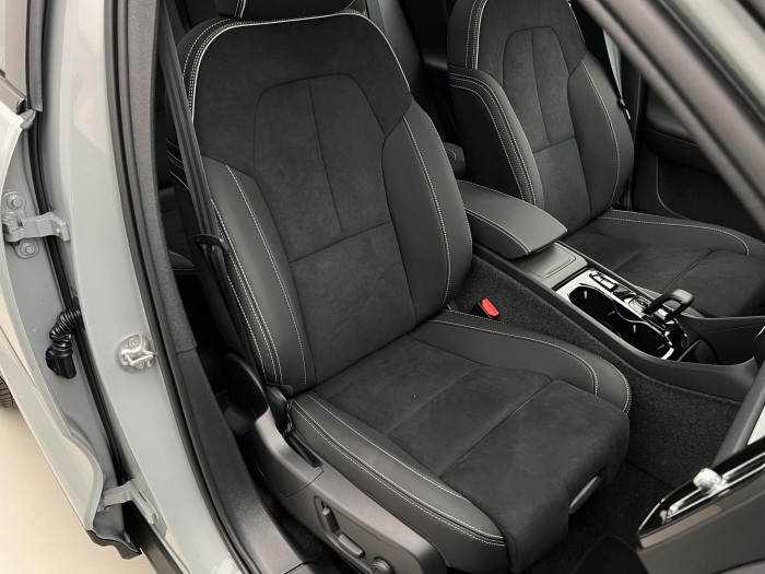 Volvo XC40 B3 AUT BLACK EDITION PLUS