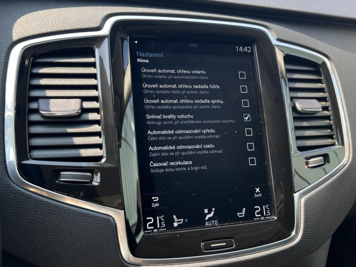 Volvo XC90 D5 AWD INSCRIPTION 7MÍSTNÁ Aut 2.0 d