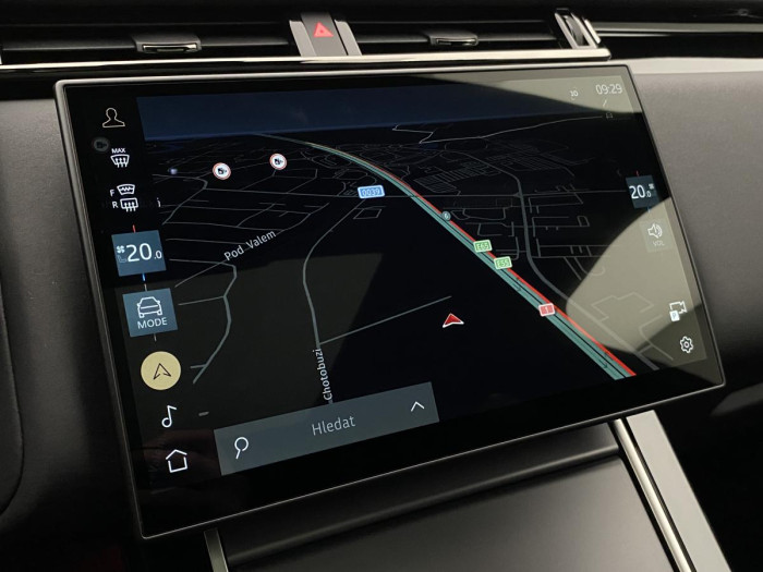 Land Rover Range Rover Velar REZERVACE!