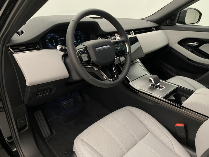 Land Rover Range Rover Evoque P270e S AWD REZERVACE