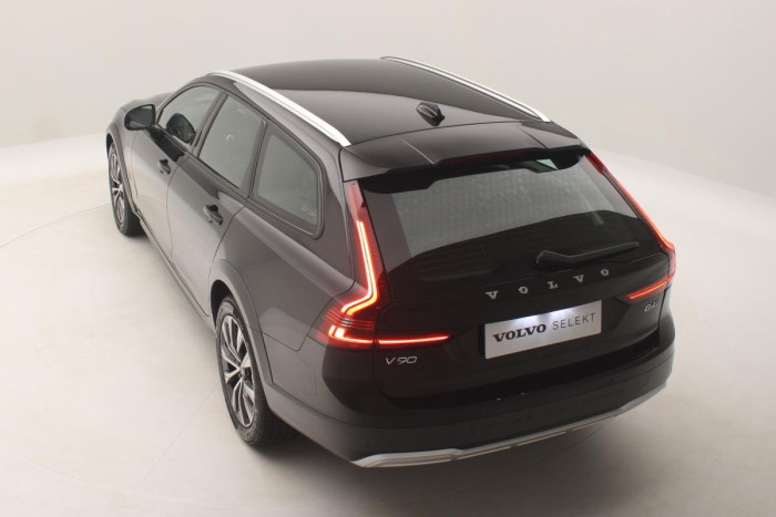 Volvo V90 CC B4 AWD PLUS REZERVACE