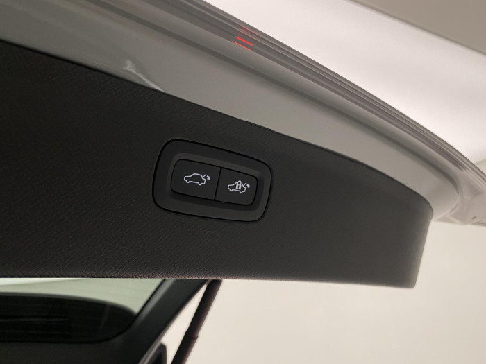 Volvo XC90 T8 AWD RECHARGE BRIGHT PLUS 7m