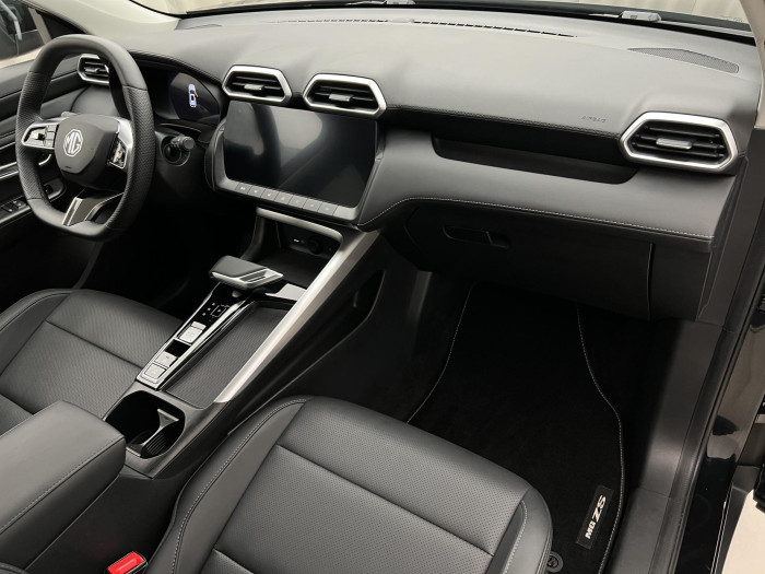 MG ZS 1.5 EXCLUSIVE HYBRID+ AUT CZ 1.5 Exclusive