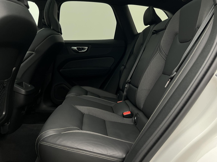 Volvo XC60 B5 AWD BLACK EDITION PLUS AUT