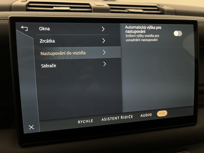 Land Rover Defender 110 D250 X-DYNAMIC SE AWD AUT 3.0 d Dynamic SE