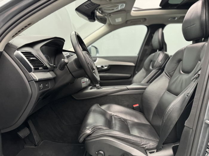 Volvo XC90 T6 AWD INSCRIPTION AUT 7 MÍST