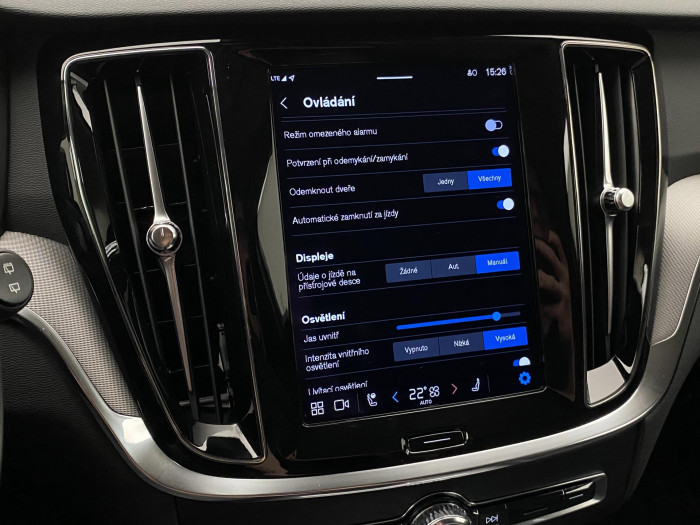 Volvo V60 CC B5 AWD PLUS REZERVACE