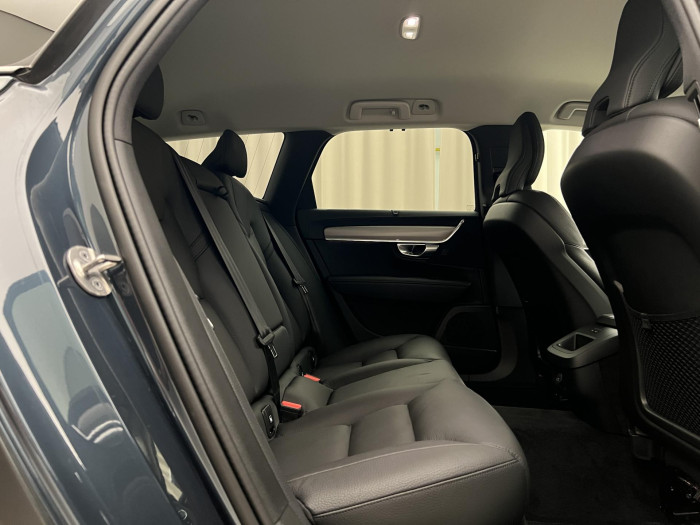 Volvo V90 CC B4 AWD PLUS BRIGHT AUT