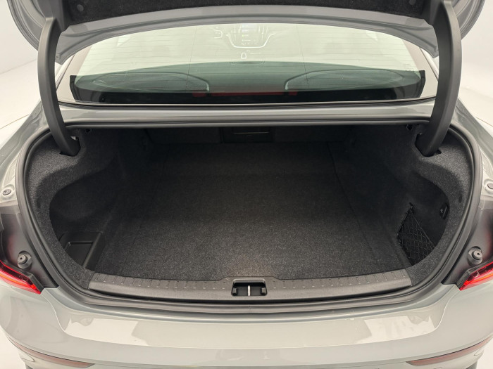 Volvo S60 T8 AWD RECHARGE ULTIMATE DARK