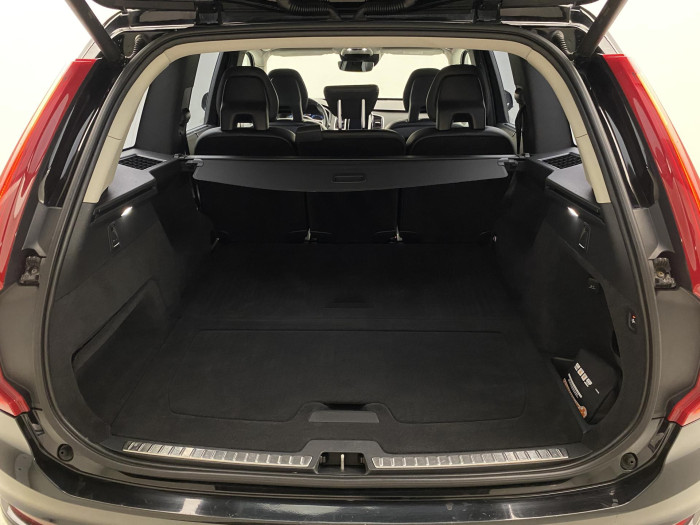 Volvo XC90 D5 AWD INSCRIPTION AUT CZ 2.0 d