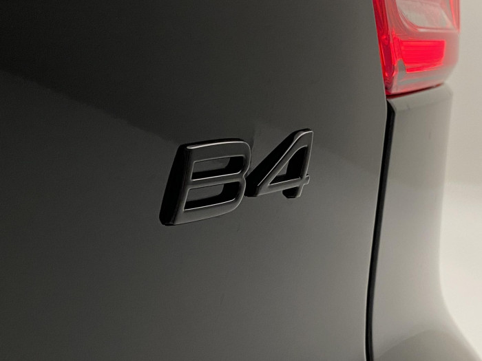 Volvo XC40 B4 AUT PLUS BLACK EDITION