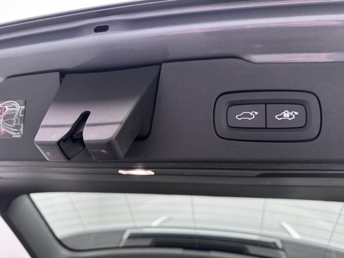 Volvo V60 B4 MOMENTUM PRO AUT 2.0 Momentum