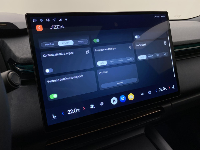 Lynk & Co 08 MORE PHEV