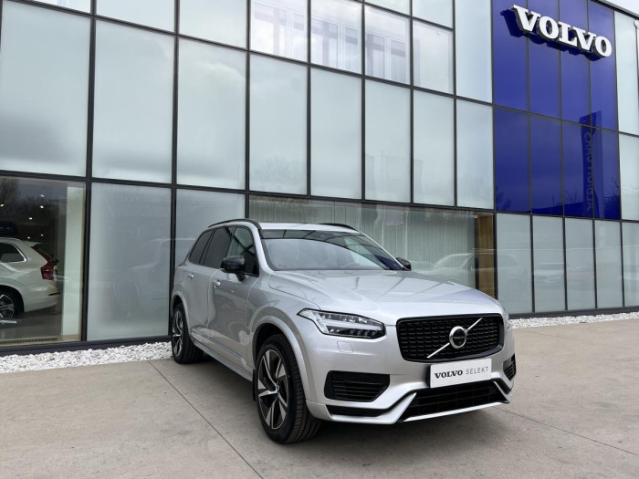 Volvo XC90 T8 AWD R-DESIGN Aut REZERVACE