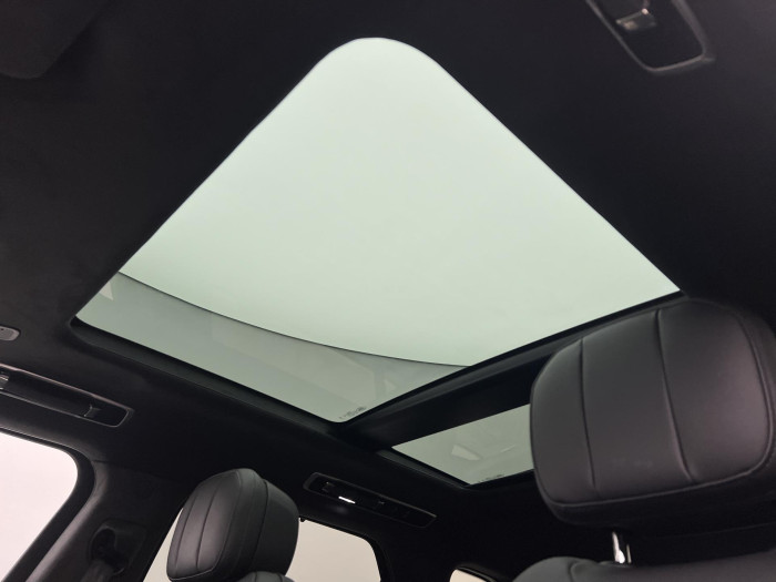 Land Rover Range Rover Sport P550e AUTOBIOGRAPHY REZERVACE