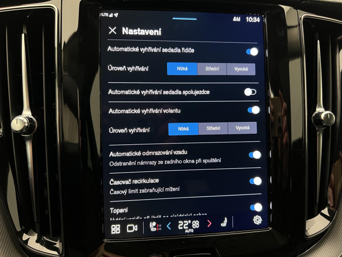 Volvo XC60 T6 AWD RECHARGE ULTRA BRIGHT