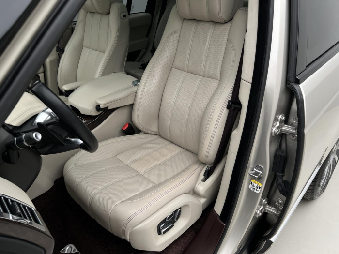 Land Rover Range Rover 4.4 SDV8 AUTOBIOGRAPHY AWD AUT