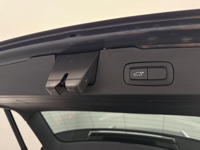 Volvo V60 CC D4 AWD MOMENTUM CZ 1.maj 2.0 d CC CC Momentum