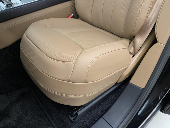 Land Rover Range Rover D350 AUTOBIOGRAPHY LWB 3.0 d