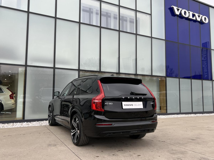 Volvo XC90 B5 AWD ULT. DARK 7MÍSTNÁ Aut