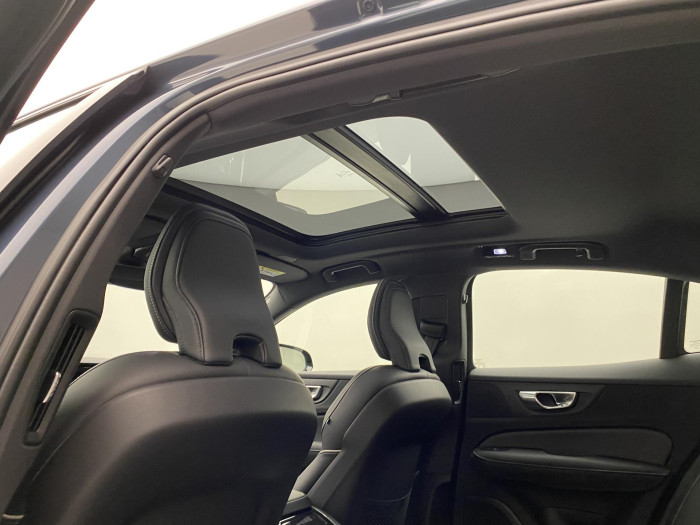 Volvo S60 B5 AWD ULTIMATE DARK AUT