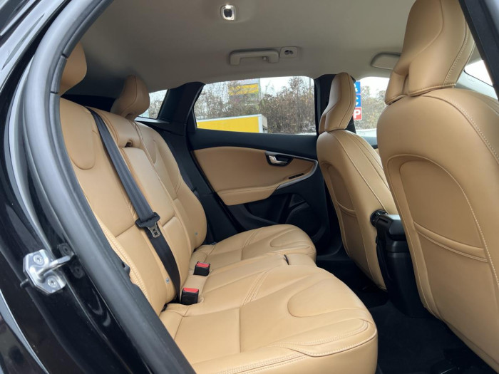 Volvo V40 D2 MOMENTUM 1.maj. 2.0 d Momentum