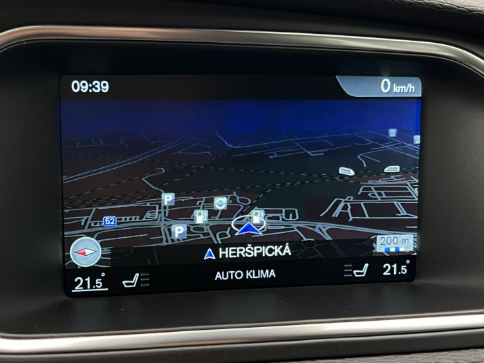 Volvo V40 CC D3 MOMENTUM 2.0 d CC CC Momentum