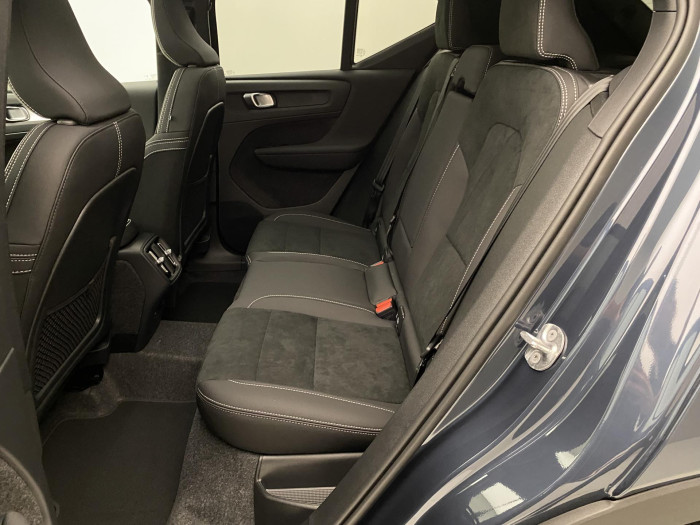 Volvo XC40 B3 AUT PLUS BLACK EDITION