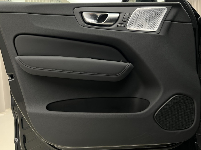 Volvo XC60 B5 AWD ULTRA BLACK EDITION AUT 2.0 Edition