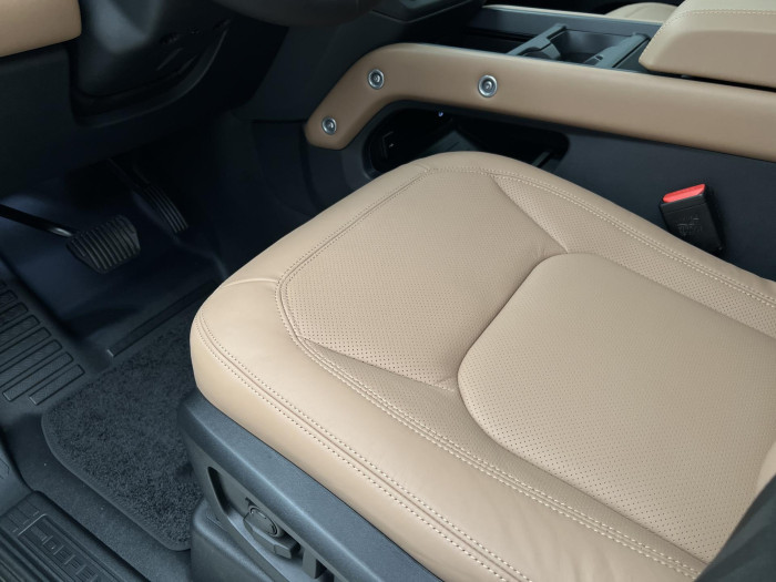 Land Rover Defender 110 D350 X-DYNAMIC HSE AWD AUT 3.0 d Dynamic