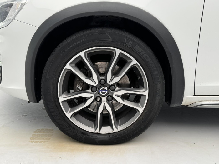 Volvo V60 CC D4 AWD SUMMUM AUT 2.4 d CC CC Summum