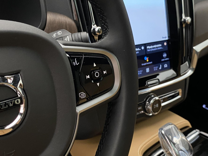 Volvo V90 T8 AWD Plug-in BRIGHT ULTRA