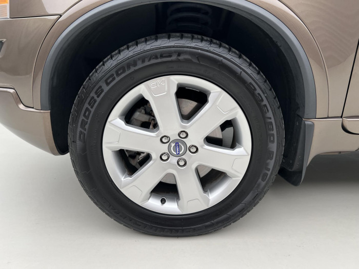 Volvo XC90 D5 AWD SUMMUM 7MÍSTNÁ AUT 2.4 d Summum